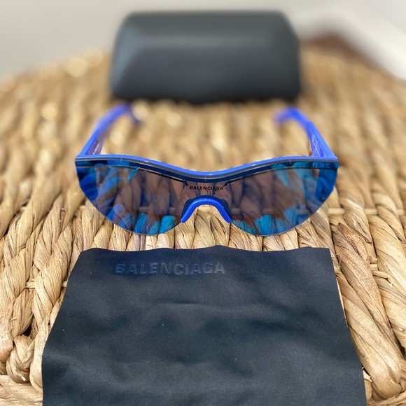 Authentic Balenciaga Blue Light Frame /Blue Mirrored Lens in Excellent Condition - Picture 13 of 13